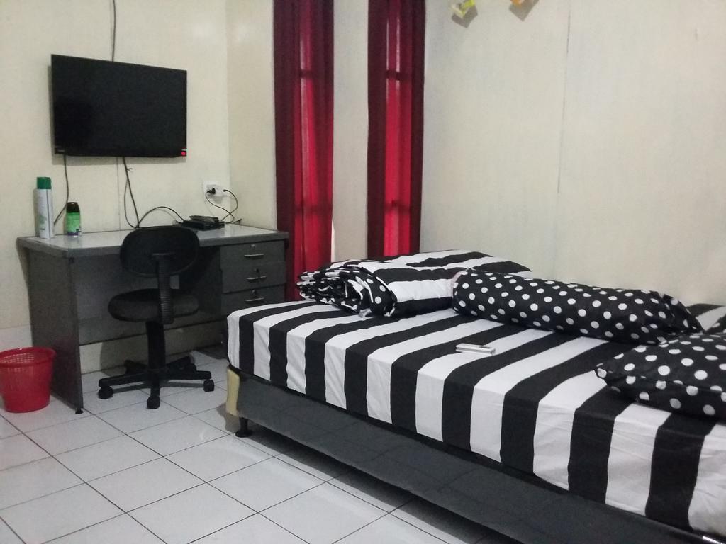 Mayestik Guest House Syariah Jakarta Exterior photo