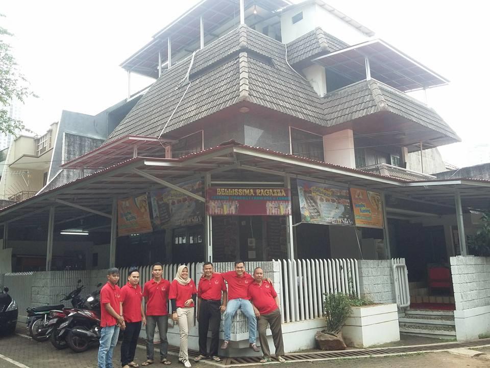 Mayestik Guest House Syariah Jakarta Exterior photo